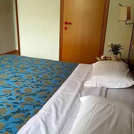 ホテル アルタヴィラ ディエチ